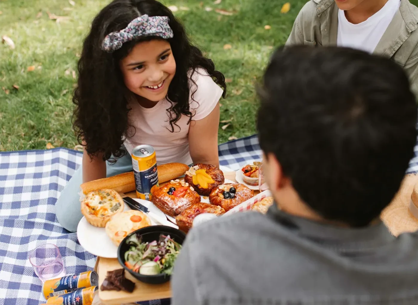 Mystery Picnic with children in Camden and Primrose Hill for a family outdoor activity